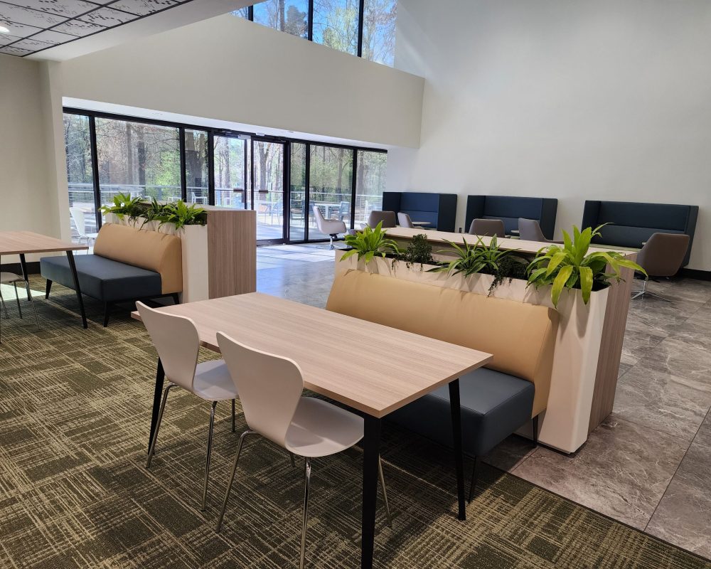 Collab and dining space 300 bld