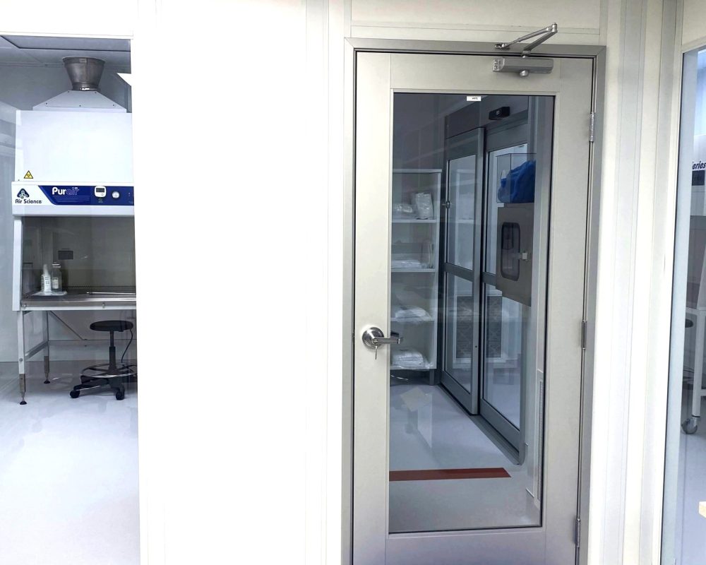 View Ante room Cleanroom 1 and 2 windows